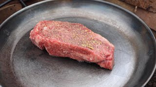 [4K] Thick steak baked on a bonfire!