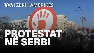 Studentët serbë mbi 24 orë mbajtën të bllokuar një urë në Novi Sad