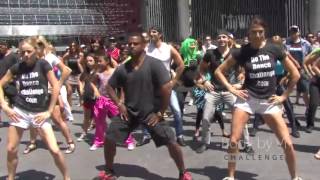 World's Largest Simultaneous Flashmob with Alfonso Ribeiro