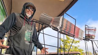 Beloved Berkeley newspaper seller says goodbye