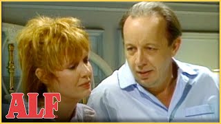 ALF Causes Mental \u0026 Physical Harm to Willie! | S1 Ep20 Clip