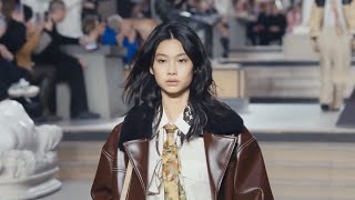 HoYeon Jung walks the Louis Vuitton Fall Winter 2022 Show -Paris Fashion Week