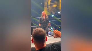 Fan Jumps into AEW ring during Dynamite & meets Chris Jericho