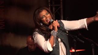 Syleena Johnson - Stone Wall [Live @ New Morning, Paris, 2013-03-29]