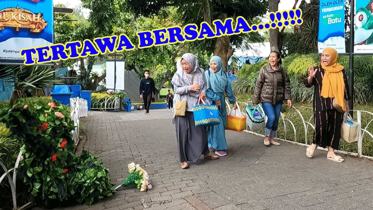 Emak Emak Paduan Suara Bushman Prank Youtube
