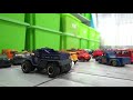 900 small cars in 1 60 scale are driving on the floor