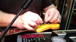 Dave Lee String Changing Technique for John Frusciante