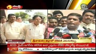 Ichchapuram TDP MLA P  Sairaj meets Y S  Jagan Mohan Reddy in jail, to join YSRCP