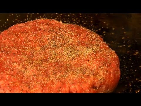 How to Make Juicy & Flavorful Hamburgers : Burgers With Flavor How to Make Juicy & Flavorful Hamburgers : Burgers With Flavor