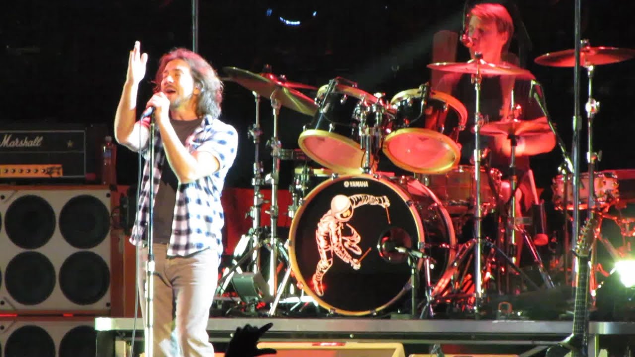 Pearl Jam: The Fixer [HD] 2010-05-17 - Boston, MA - YouTube