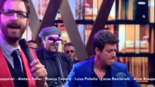 Rafinha Bastos & Rodrigo Faro cantando Manequim (Dominó)