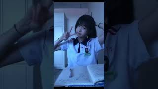 【Tik Tok】美女 美少女 JK 清純 女高中生 青春 校服 少女 自拍  #shorts  | 抖音