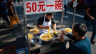 路人不识货一听一碗面要五十直接跑路，富婆尝了一口，立马包场：以后的面全要了🍀中国电视剧 chinesedrama