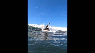 Skurfing on a skimboard @natsumiskim #スカーフィング #tbt #fs180