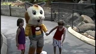 Paramount's Carowinds visit July 19, 1993 :: Charlotte, NC - no one looking down at cell phones!