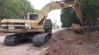 รีวิว CAT320 V.2 รถขุดในตำนาน 25 ปี ยังแข็ง เปิดถนนใหม่ excavator EP.4308