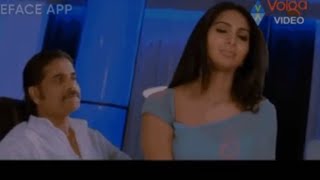 Samantha navel touch by nagarjuna