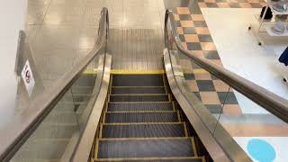 【日立】2X エスカレーター　イオン小松店　2X escalator Aeon Komatsu shopping store Ishikawa Japan