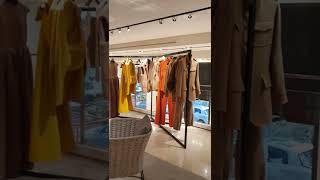 Италия Жасмин в Max Mara  Padova