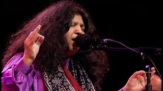 Abida Parveen Singing Live at PSL Opening Ceremony