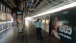 รวมขบวนรถไฟฟ้า BTS สายสีลม 8 ขบวน เข้าออกในชานชาลาที่ 1 สถานีสะพานตากสิน Ep.75