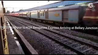 16533 Jodhpur to KSR Bengalore Express Arriving at Bellary Junction