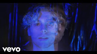 Luke Hemmings - Baby Blue (Official Visualizer)