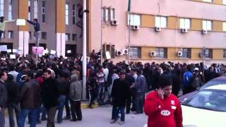 بداية الثورة الليبية ( أمام المحكمة ) بنغازي 17.2.2011 مساء .