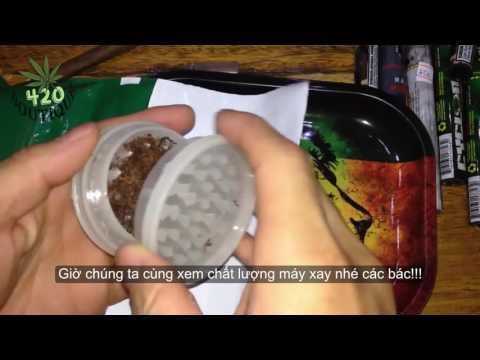 ROLLING A BLUNT WITH A CIGAR WRAPPER & WEED GRINDER REVIEW ROLLING A BLUNT WITH A CIGAR WRAPPER & WEED GRINDER REVIEW