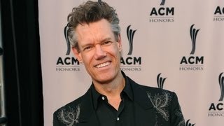 Country star Randy Travis in critical condition