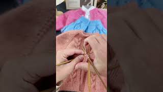 The knitting method of the upper and lower stitches of sweater cuffs毛衣袖口上下针的织法