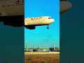 DELTA AIRLINES BOEING 767-300ER LANDING AT LOS ANGELES INT AIRPORT#shorts #aviation #boeing767  #la