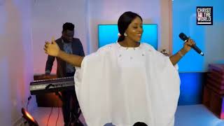 GLOWRIE MINISTERS EXCESS LOVE by Mercy Chinwo