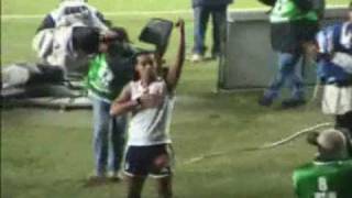 Ronaldinho- Jugar Al Futbol es Alegria