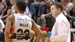 Melbourne Tigers @ Wollongong Hawks Qu 4 | Round 4 NBL 2011