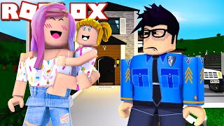 Baby Goldie First Play Date In Bloxburg Roleplay With Titi Games - fun day in mcdonaldsville with baby goldie roblox roleplay mc
