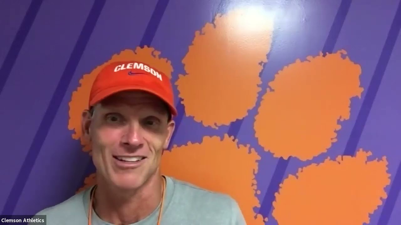 Brent Venables Breaks Down Final Camp Scrimmage - YouTube