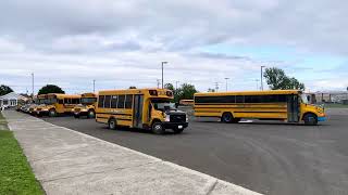 École Antoine Bernard Vacances d’été départ autobus.