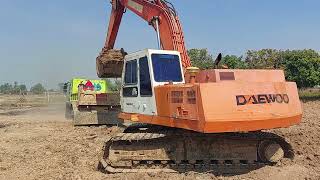 DAEWOO รถขุดในตำนาน จากแดนเมืองโสม DH220LC excavator