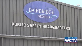 Bainbridge leaders divided over how to better support first responders amid community concern