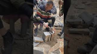 تكسير الأحجار بالفأس|| بدون ادوات متقدمه| cut stones #shorts