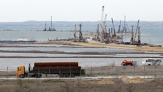 Crimea-Russia bridge delayed by one year