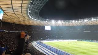 Hertha BSC vs. Bayern München 06.02.2019 Jubel zum 1:0 Tor Hertha Fans Ultras DFB Pokal Achtelfinale
