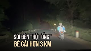 Tài xế ô tô soi đèn \