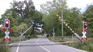 Spoorwegovergang Walle (D) // Railroad crossing // Bahnübergang