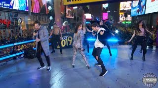 Mi Mala (Remix) - Lali in Times Square feat. Mau y Ricky (HD)