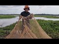 amazing fishing everyone should watch this fishermen´s video. ការនេសាទត្រីតាមជនបទ