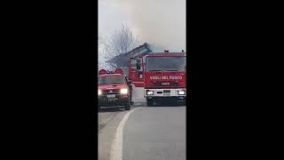 PRATIGLIONE - Incendio distrugge l'area ecologica del paese