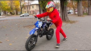 Kids Ride on Power Wheels and Pretend Play with Cross Mini Motorbike / Video for Children