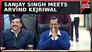 Sanjay Singh Meets Arvind Kejriwal Amid AAP Trails | BJP Leads With Good Margin | English News